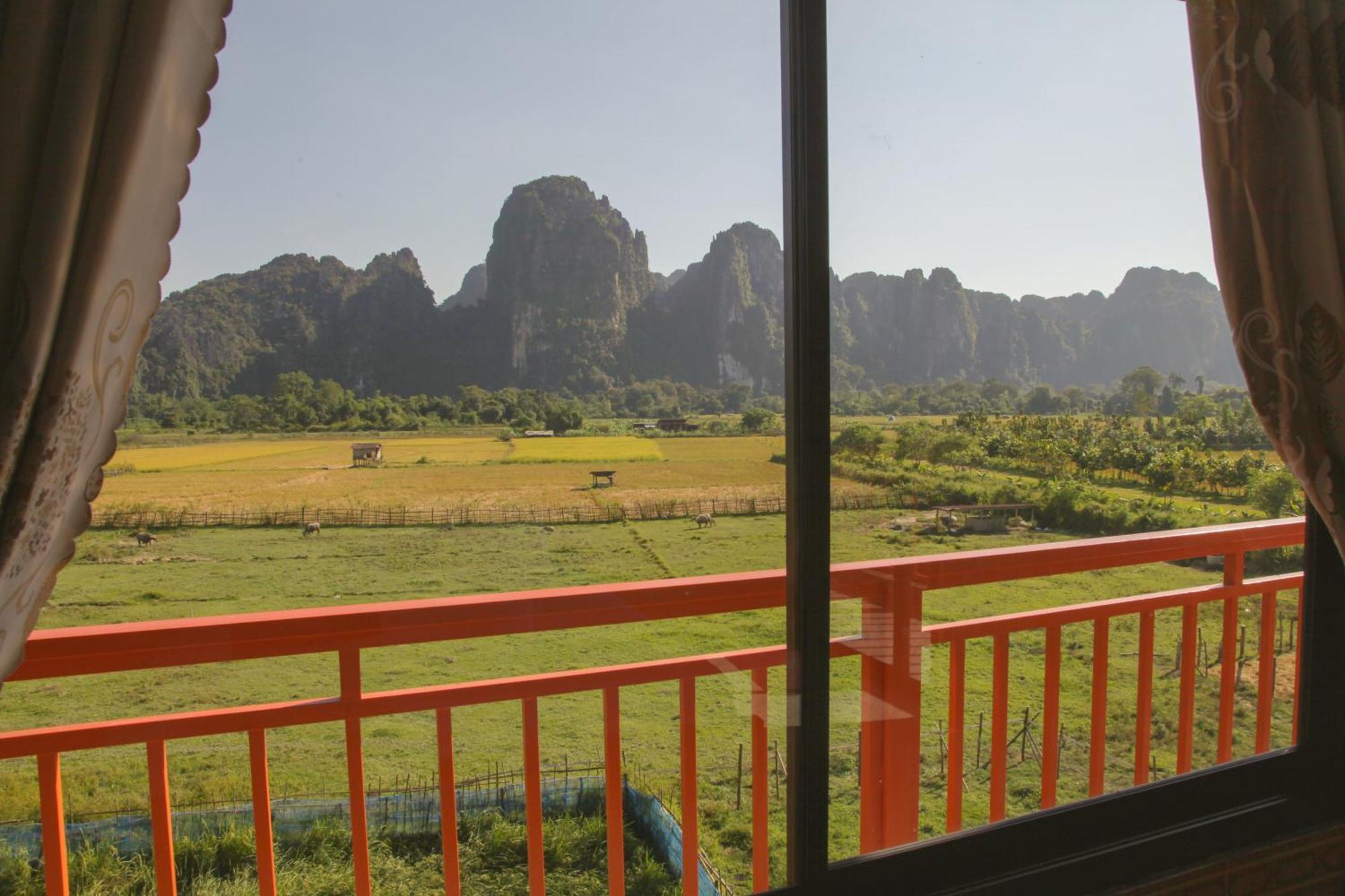 Dd Guesthouse Vang Vieng Eksteriør bilde